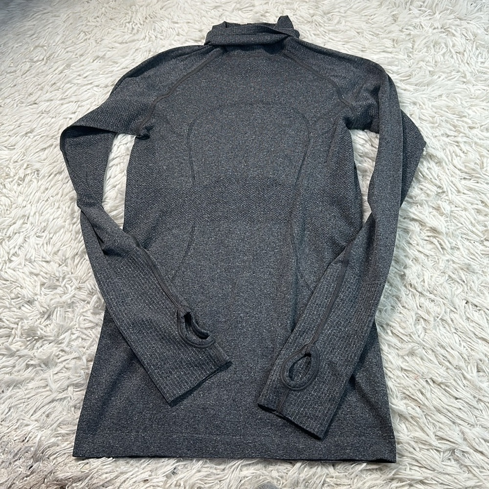 Lululemon Run: Swiftly Turtleneck Black - image 1
